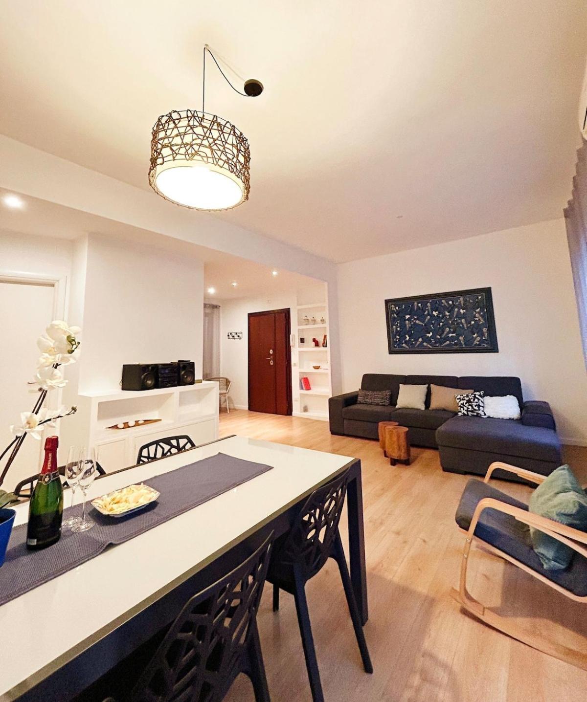Interlude Apartment *